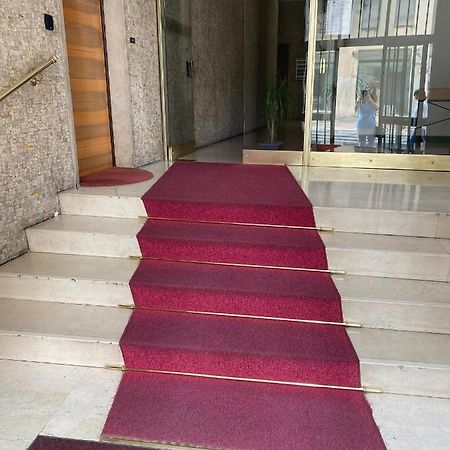 Lovely Apartment In The New Porta Nuova Area Milan Exterior photo