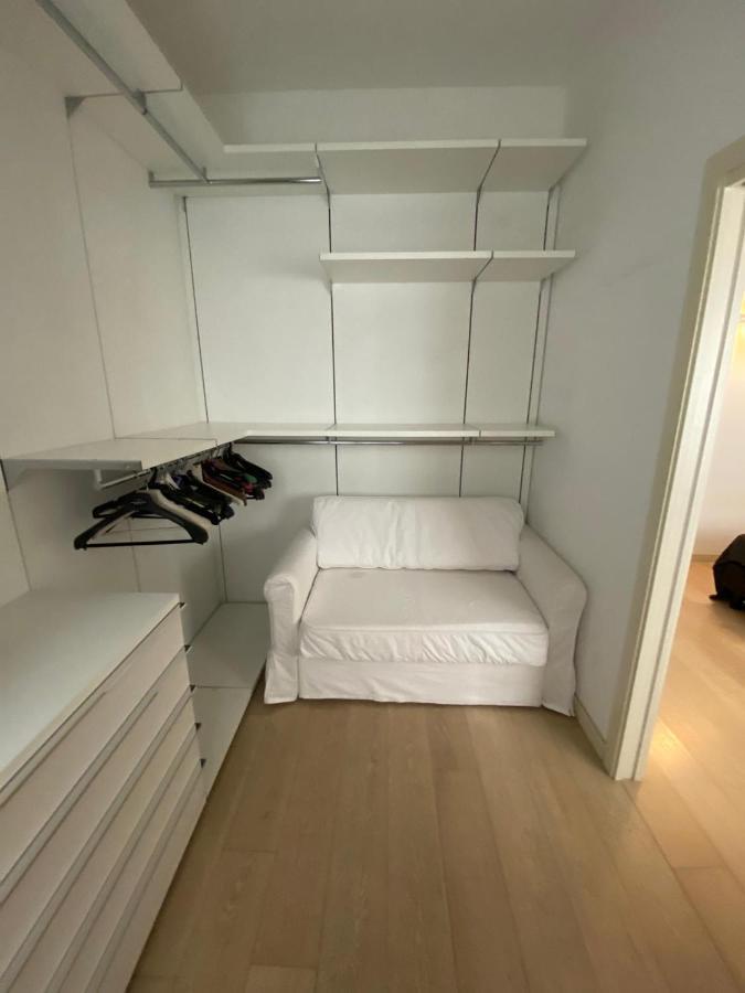 Lovely Apartment In The New Porta Nuova Area Milan Exterior photo